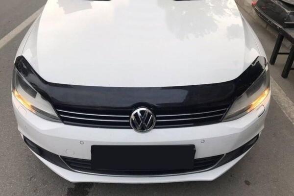 VW Jetta Ön Kaput Rüzgarlığı 2011 ve Sonrası - Image 1