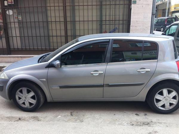 R. Megane 2 HB Krom Cam Çıtası 2004-2010 4Prç Paslanmaz Çelik - Image 1