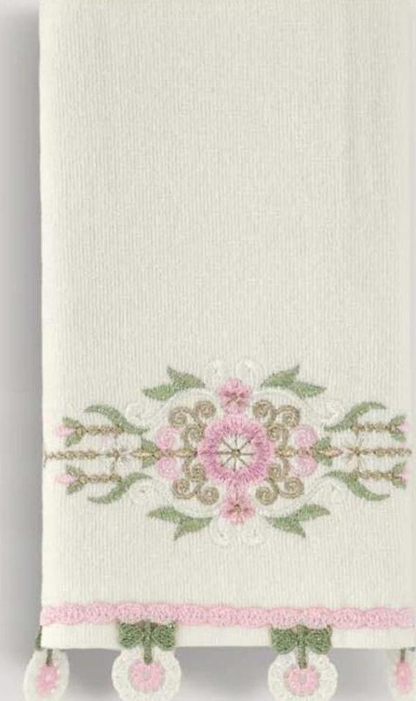 Arliva Home Alıze Kadıfe Nakıslı Çeyız Havlusu Krem 30X50 - Image 1