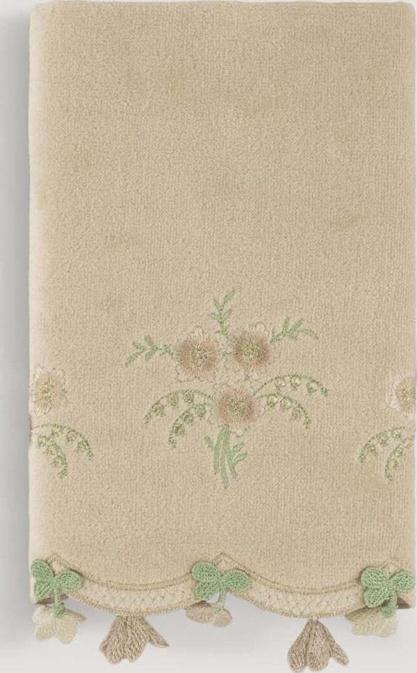 Arliva Home Küpeli Kadife Nakışlı Çeyiz Havlusu Bej 50X85 - Image 1