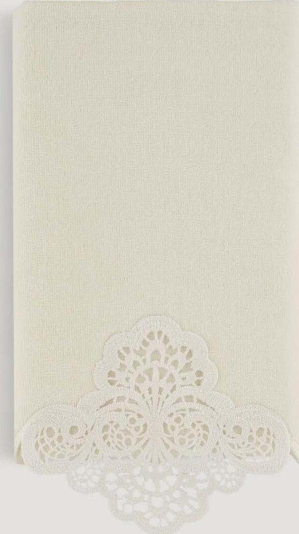 Arliva Home Sedef Kadıfe Nakıslı Çeyız Havlusu Krem 50X85 - Image 1