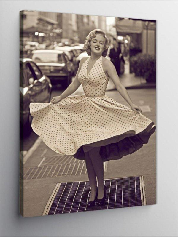 Ekart Kanvas Tablo Rüzgarlı Marilyn - Image 1