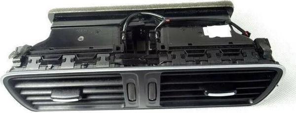 Vw Passat B7 - Passat CC Ön Orta Havalandırma Izgarası 2008> - Image 1