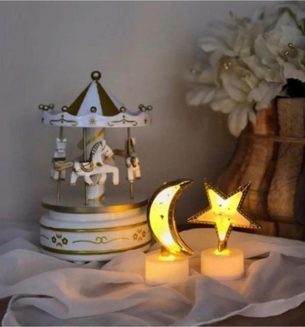 Mobgift Nostaljik Atlı Karınca Müzik Kutusu Ve Mini Ay Ve Yıldız Gece Lambası - Image 1