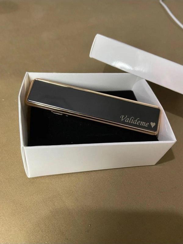 Mobgift Usb'Li Isme Özel Elektronik Şarjlı Çakmak Siyah - Image 1