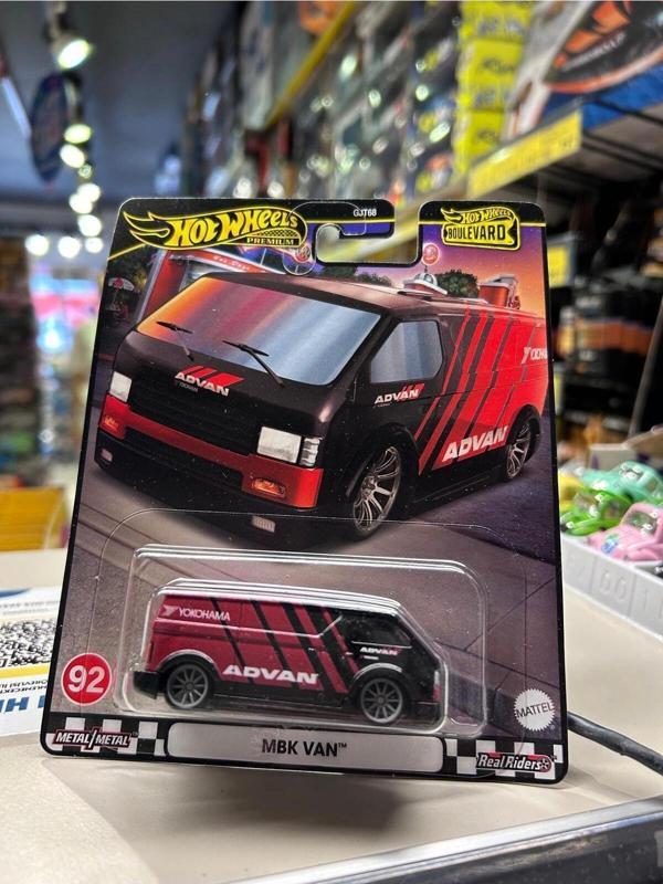 Hot Wheels Boulevard Premium MBK Van GJT68 HRT67 - Image 1
