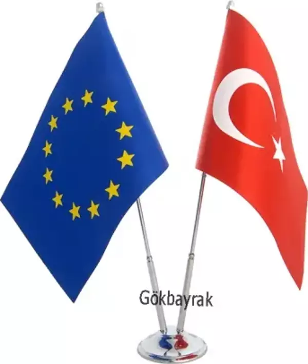 Çiftli Avrupa ve Türkiye Masa Bayrağı
 - Image 1