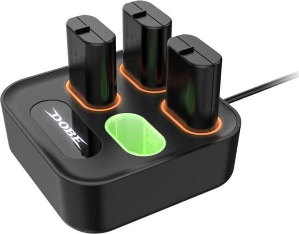 Dobe Xbox One / Xbox Series S/X Dörtlü Batarya Şarj Yuvası + 4 Adet Batarya - Image 1