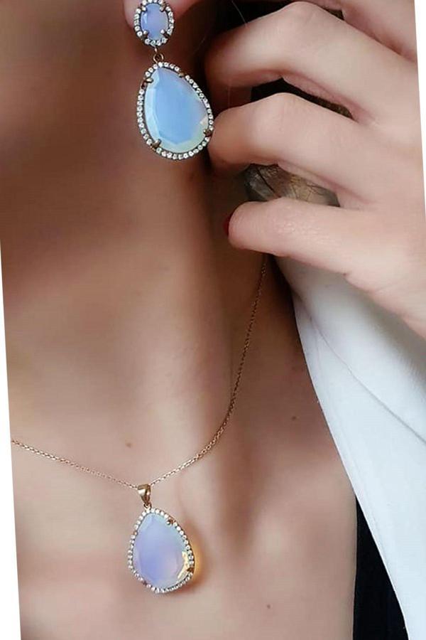 Swarovski taşlı gümüş altın kaplama takı setiSwarovski taşlı gümüş altın kaplama takı seti - Image 1