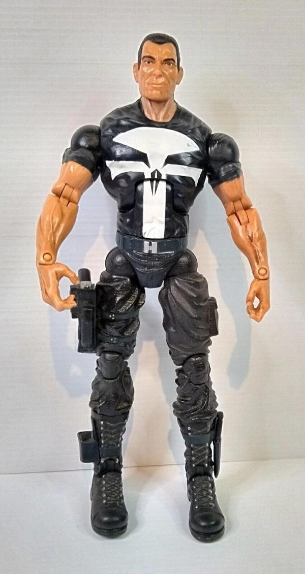 Marvel Legends Icons Series Punisher Deluxe Action Figure - 30 cm - Image 1