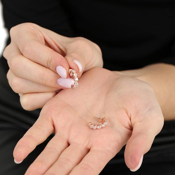 Sıralı Zirkon Taşlı Rose Renk Yarım Tur 925 Ayar Gümüş Kadın Küpe - Image 1