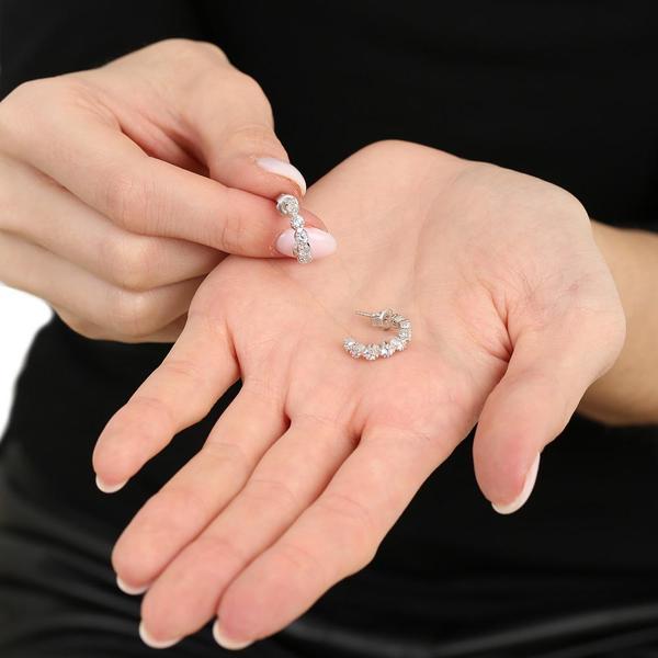Sıralı Zirkon Taşlı Silver Renk Yarım Tur 925 Ayar Gümüş Kadın Küpe - Image 1