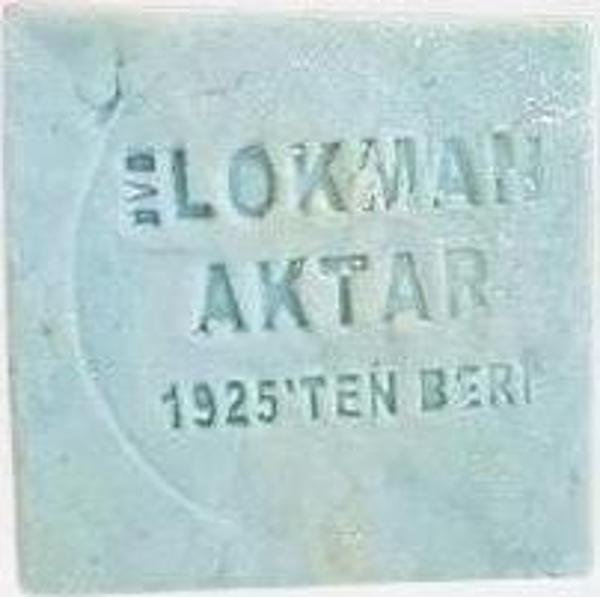 Lokman Aktar El Yapımı Kostiksiz Isırgan Sabunu 6.5 x 6.5 x 2.5 CM 1 Adet - Image 1
