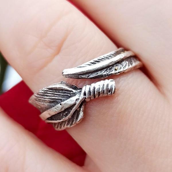 Bağlı Tüy Şekilli Unisex Yüzük Gümüş Kaplama Ayarlanabilir El Yapımı Yüzük - Image 1