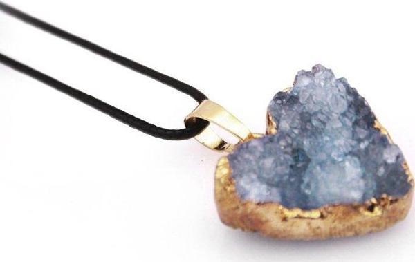 Mavi Kristal Mineral Doğaltaş Kalp Tasarım Bayan Kolye - Image 1