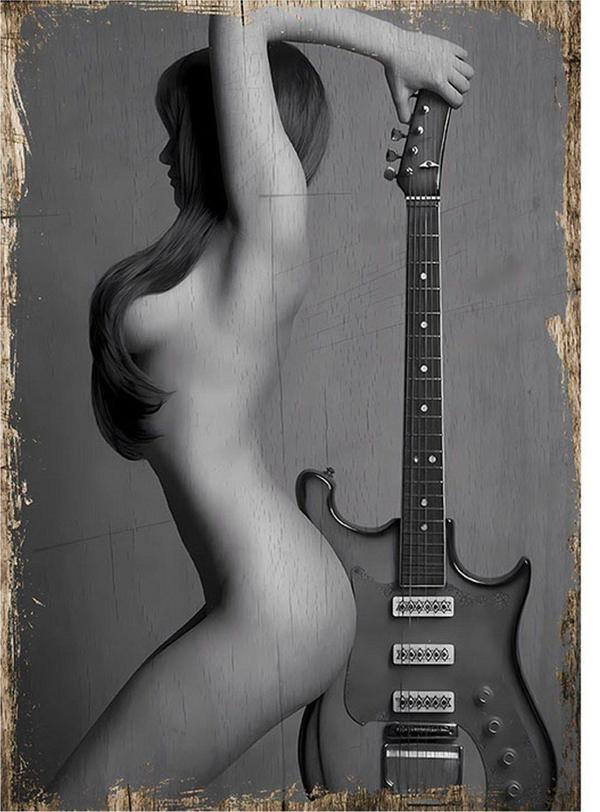 Bedeko Kadın Ve Gitar Dekoratif Mdf Tablo 18Cm X 27Cm - Image 1
