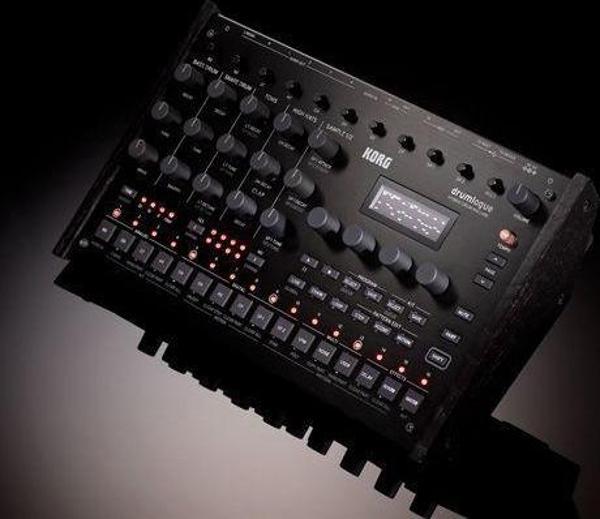 drumlogue Hybrid Drum Machine ritm makinesi - Image 1
