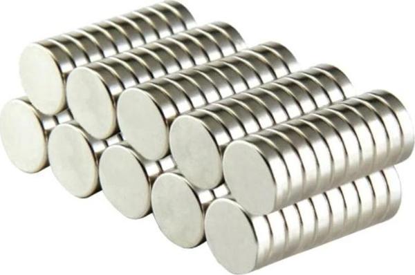 N35 8x3mm Neodyum Mıknatıs 100 Adet, Yuvarlak, Nikel Kaplamalı Kaliteli Ve Dayanıklı Ürün - Image 1