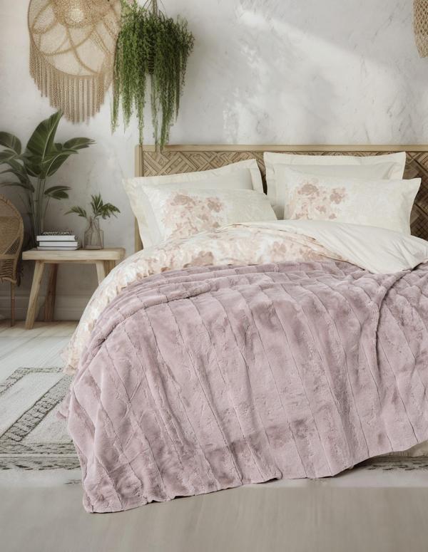 Cotton Box Trim Çift Kişilik Kürk Battaniyeli Nevresim Takımı Suave Pudra - Image 1
