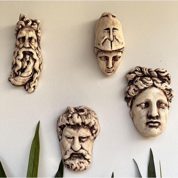 Mes Reves Design El Yapımı Minyatür Antik Yunan Tanrıları Duvar Dekorasyon Objeleri 4 Lü Set - Image 1