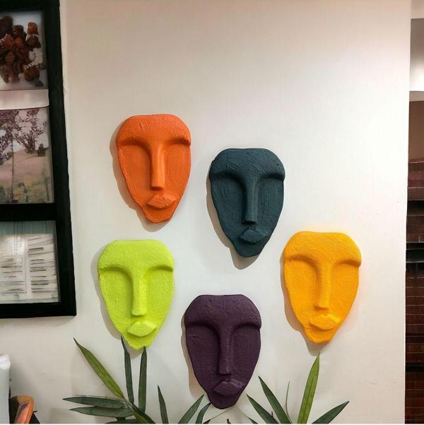 Mes Reves Design El Yapımı Taş Heykel Soyut Yüz Maske 5'Li Set, Modern Yeşil, Mor Renkli Soyut Duvar Dekoru - Image 1