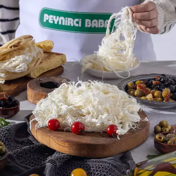 Yöre Erzurum Çeçil Peyniri 1 Kg - Image 1