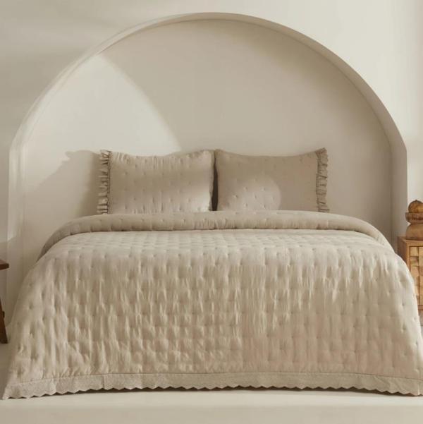 Karaca Home Aurora Bej Çift Kişilik Yatak Örtüsü - Image 1