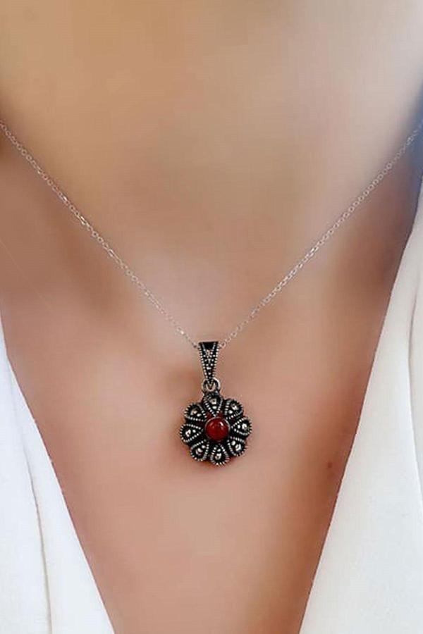 markazit taş detaylı akik taşlı 925 ayar gümüş çiçek kolye - Image 1