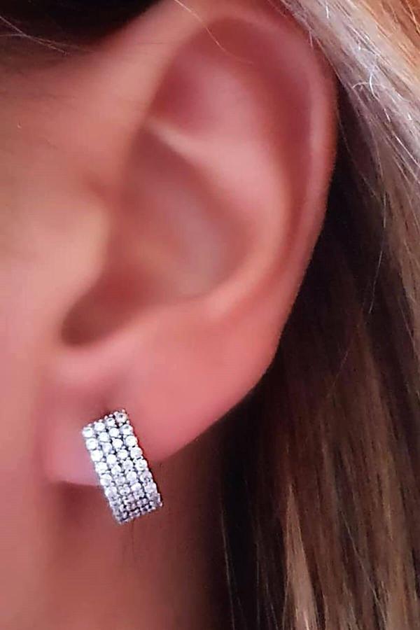 Pırlanta ışıltısında zirkon taşlı gümüş 4 sıra küpe cap 0.5 cm - Image 1