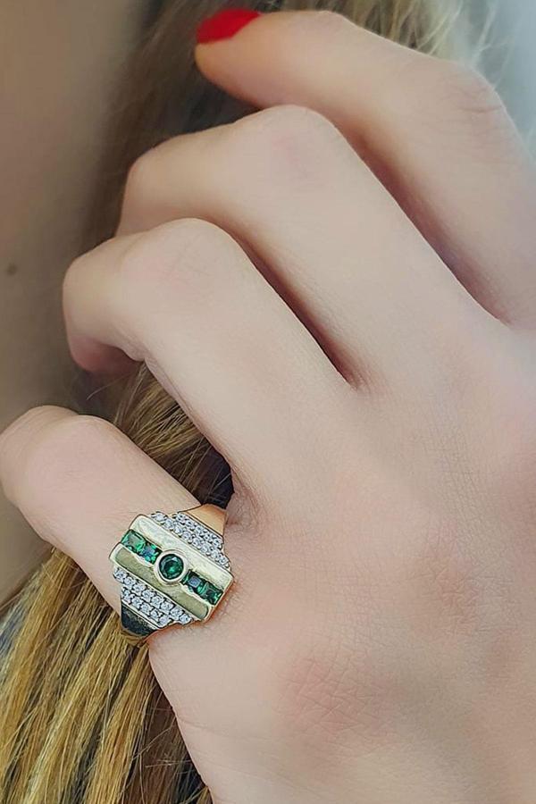 Yeşil Zirkon Taşlı 925ayar Gümüş Üzerine Altın Kaplama Luxury Tasarım Ayarlanabilir Şovalye Yüzük - Image 1