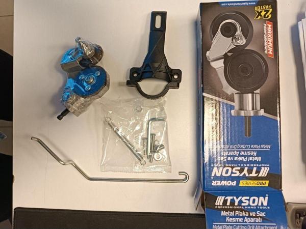 Tyson Metal Plaka Ve Saç Kesme Aparatı - Image 1