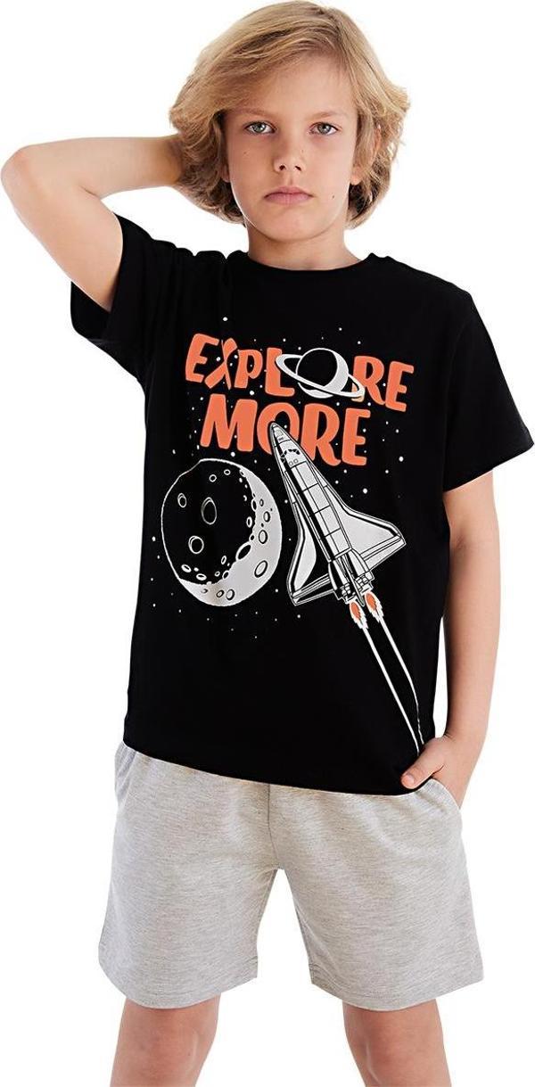 Explore Uzay Roketli Erkek Çocuk Yazlık T-shirt Şort Takım - Image 1