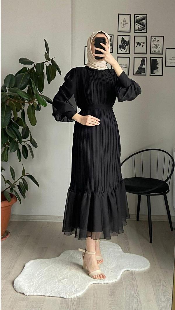 Cym Butik Siyah Piliseli Şifon Tesettür Elbise 42 - Image 1