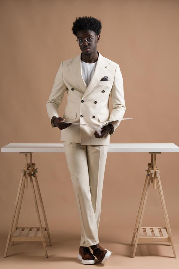 Carutte Slimfit Sivri Yaka Çift Pileli Dokulu Kumaş Kruvaze Takım Elbise - Image 1