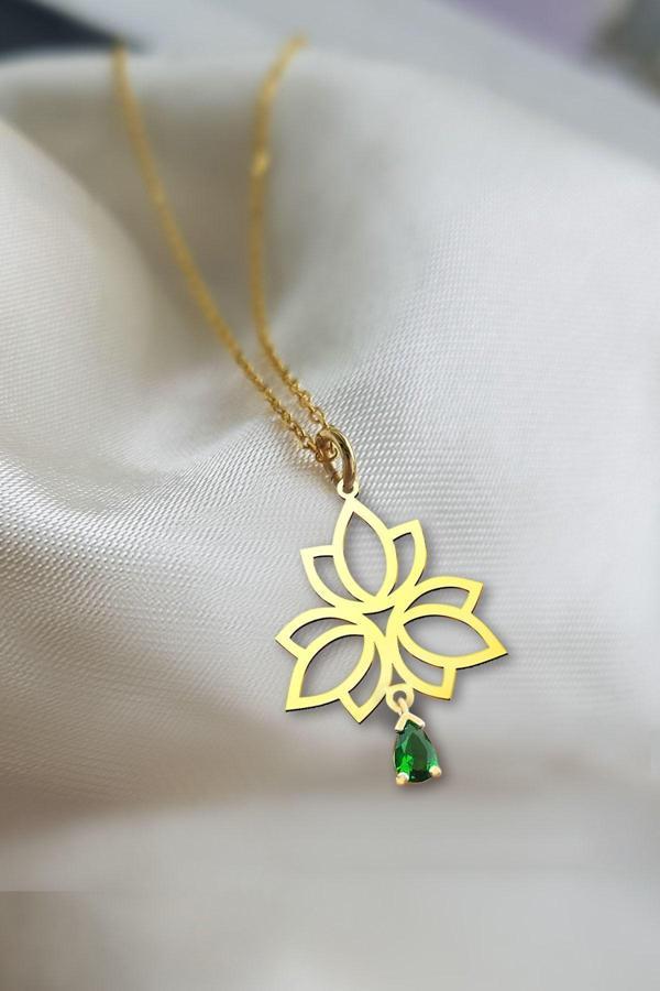 Vaoov 925 Ayar Gümüş Yeşil Taşlı Çiçek Kolye - Image 1