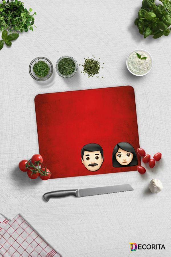 Cam Kesme Tahtası - Cam Kesme Tablası | Emoji Ailesi | Anne & Baba & Çocuklar | 29cm x 34cm - Image 1