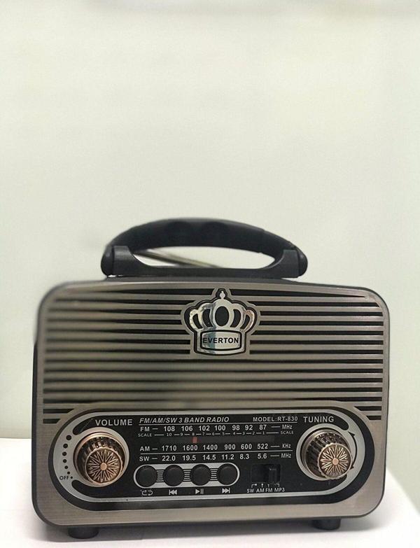 Everton Rt-830 Güneş Enerjili Panelli Bluetooth Fm-usb-Tf Card-Aux Nostaljik Radyo - Image 1