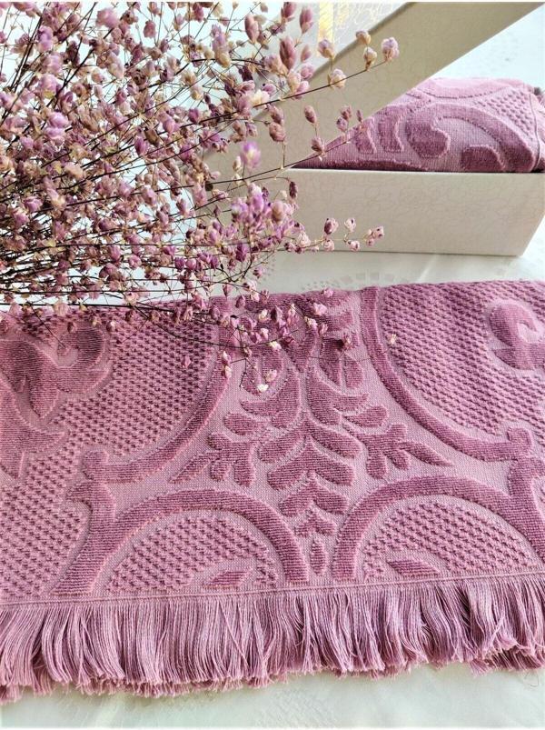 Altınbaşak Çeyizlik 50X90Cm. Kadife Doku 3D Kabartmalı Püsküllü El, Yüz Ve Baş Havlusu Özel Hediyelik Kutusunda - Image 1