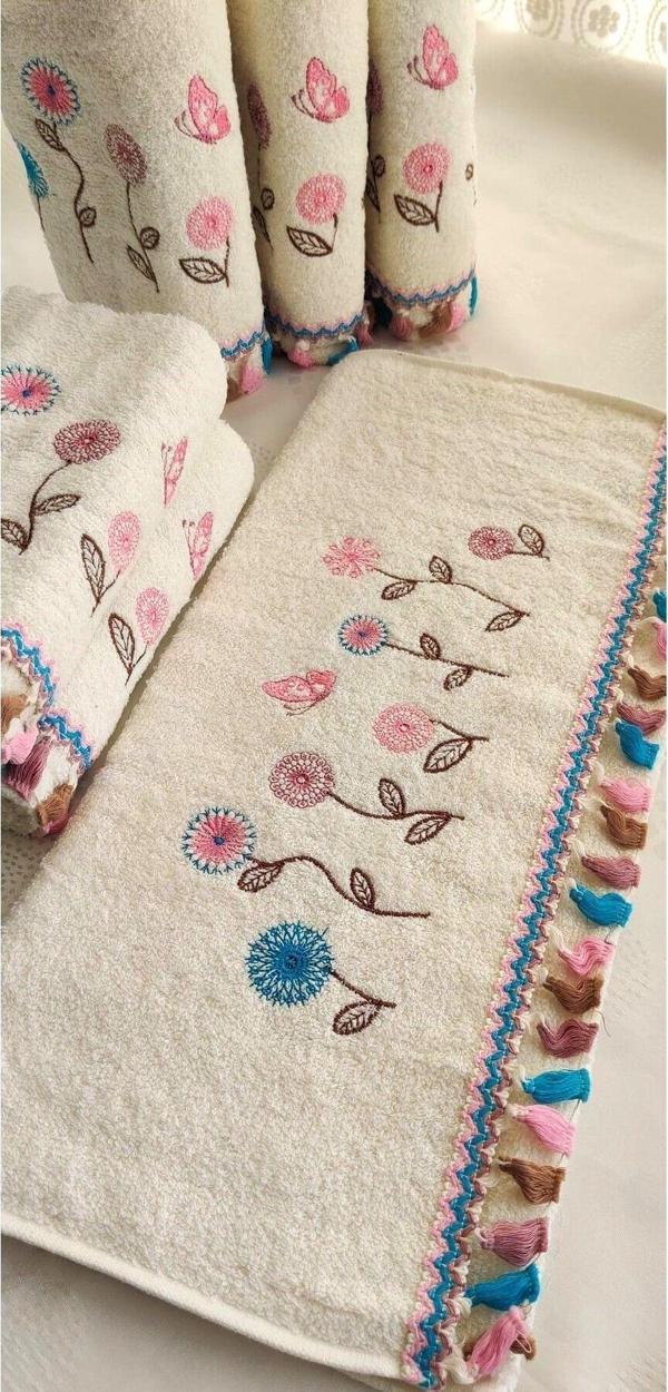 Z&N Style Bukle Çeyizlik Çiçek Kelebek Nakışlı, Püsküllü (50X90 3Ad. 30X50 3Ad.) 6'Lı  El Ve Mutfak Havlu Seti - Image 1