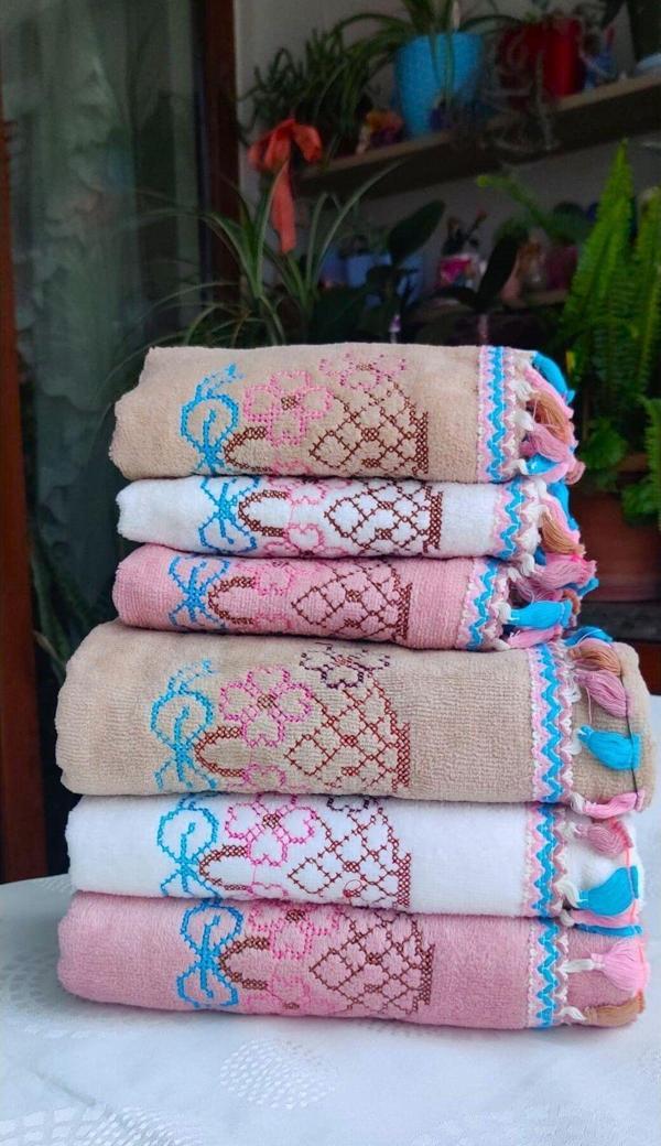 Z&N Style Annem Çeyizlik Kanaviçe Desenli Püsküllü Kadife Mutfak-El Seti (50X90 3 Adet 30X50 3 Adet) 6'Lı Set - Image 1