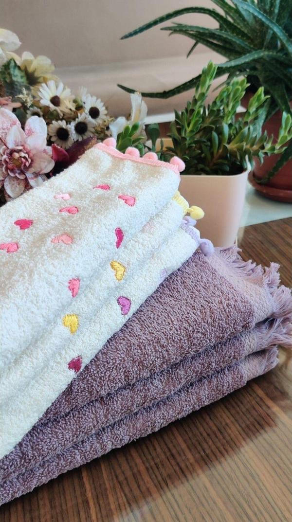 Z&N Style "Özel Hediyeli" (6'Lı Set) Çeyizlik Kalp Nakışlı Ponponlu Bukle Lüks Havlu Seti 30X50 Cm. - Image 1