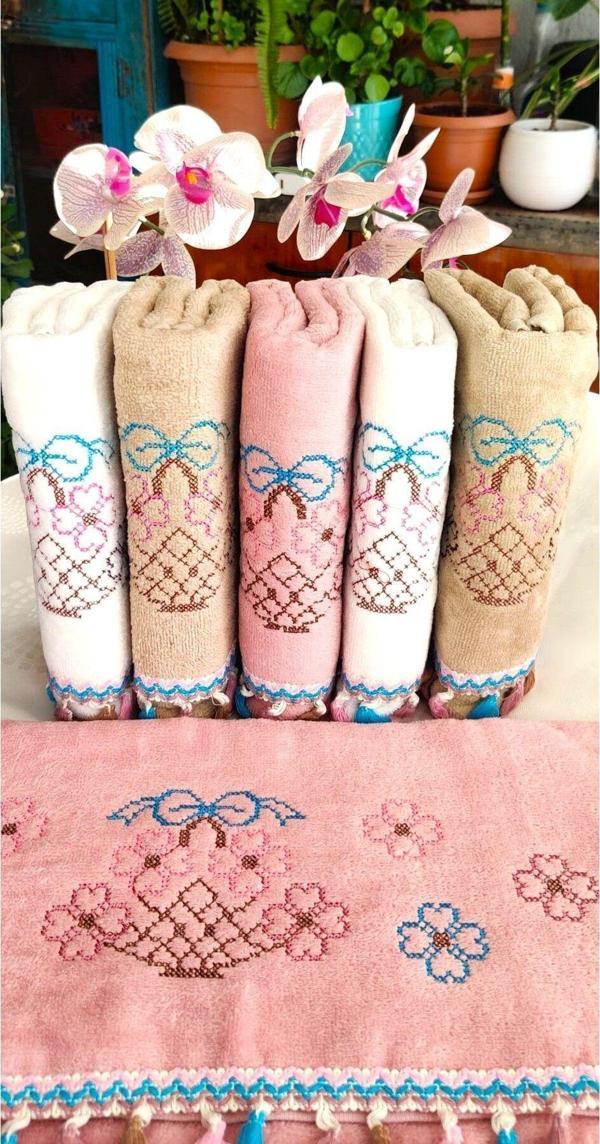 Z&N Style Annem Çeyizlik 50X90 Cm. Kanaviçe Çiçek Desenli Püsküllü Kadife Lüks Havlu Seti 6'Lı Set - Image 1