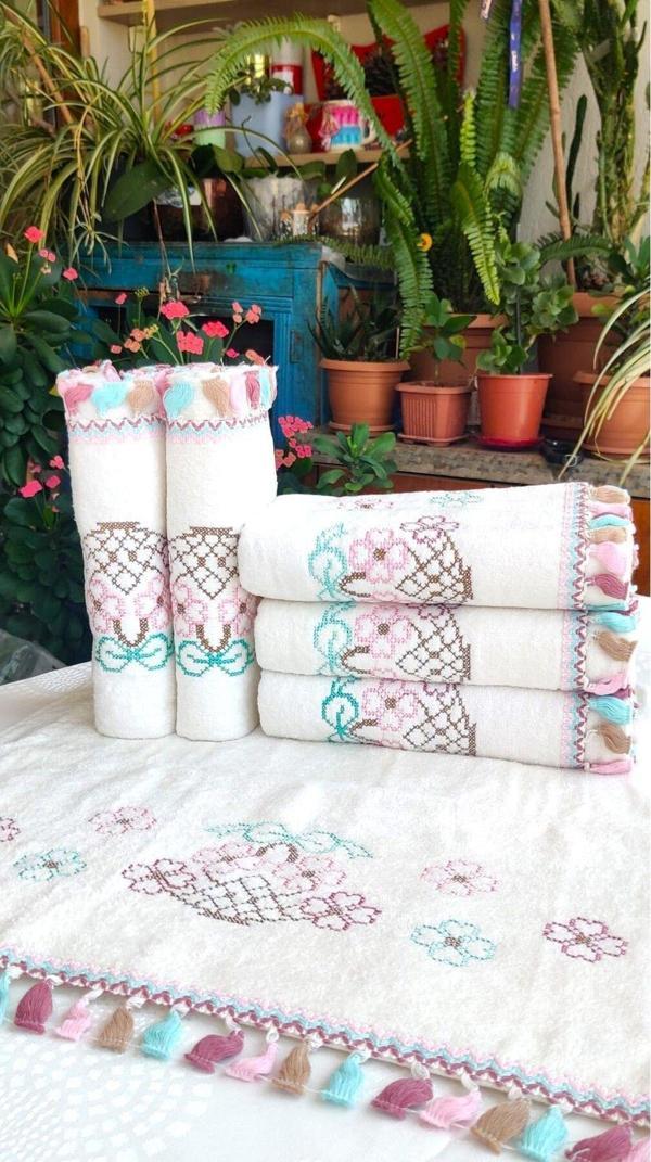 Z&N Style (6'Lı Set) Annem Çeyizlik 50X90 Cm. Kanaviçe Çiçek Desenli Püsküllü Kadife Lüks Havlu Seti - Image 1