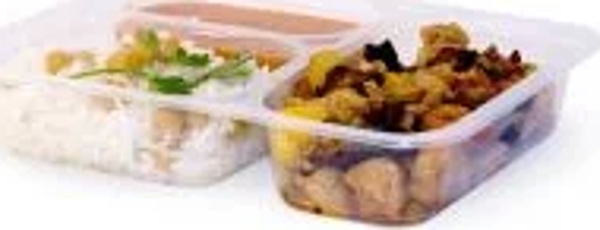Üç Bölmeli Plastik Servis Yemek Kabı 50 Adet. - Image 1