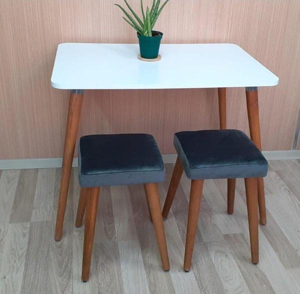Depolife Ahşap Gürgen Ayaklı 2 Tabureli Mutfak Yemek Masa Takımı 2 Tabure 1 Masa Seti 60X90 Masa Seti - Image 1