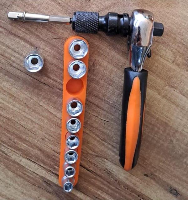 Depolife Fonksiyonel 1/2 Ve 3/4 Cırcır Kollu Lokma Seti 12 Parça Lokma Anahtar Takımı Somun Sökme Adaptörlü - Image 1