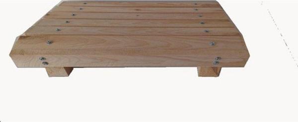 Ergonomi Market Masa Altı Doğal Ahşap Ayak Desteği Standart Ebat 12 cm Yükseklikte 50 cm x 40 cm - Image 1