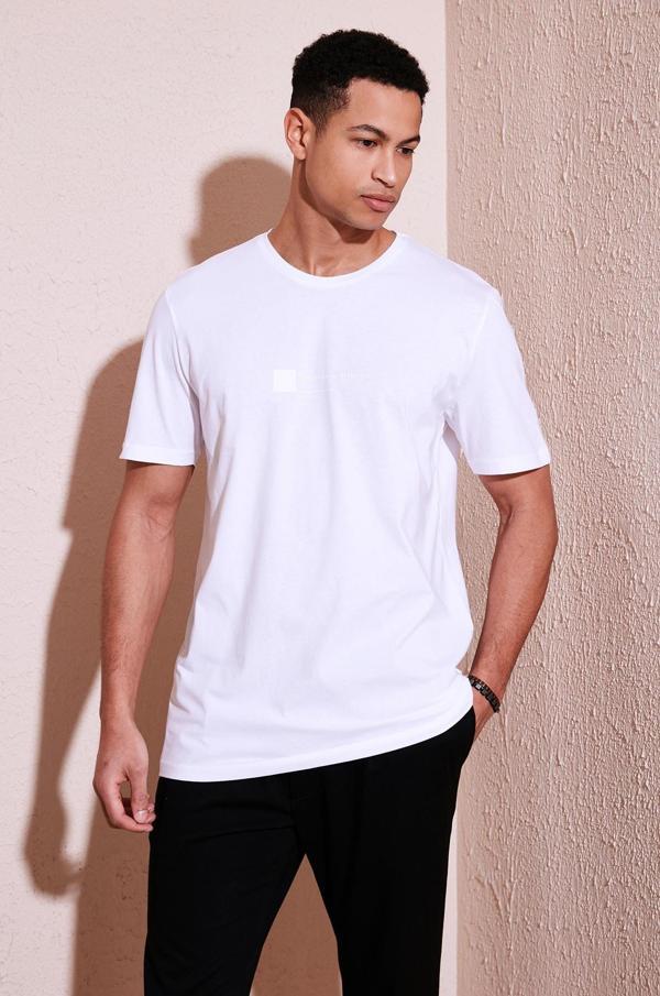 Buratti % 100 Pamuk Regular Fit Bisiklet Yaka Erkek T Shirt 5902622 BEYAZ - Image 1
