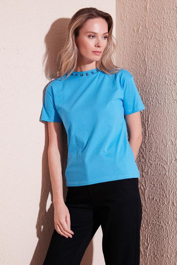 Lela Yakası Baskılı Bisiklet Yaka Basic Örme Bayan T Shirt 5864054 BEBE MAVİ - Image 1