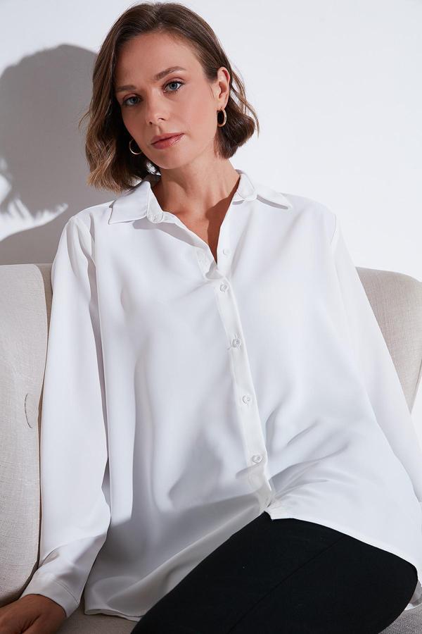 Lela Rahat Kesim Arkası Uzun Bayan Gömlek 6118728W4 EKRU - Image 1